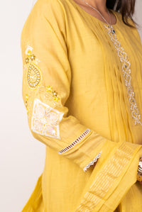 Mustard Pintuck Kurta Set with Mirror-Work Placket