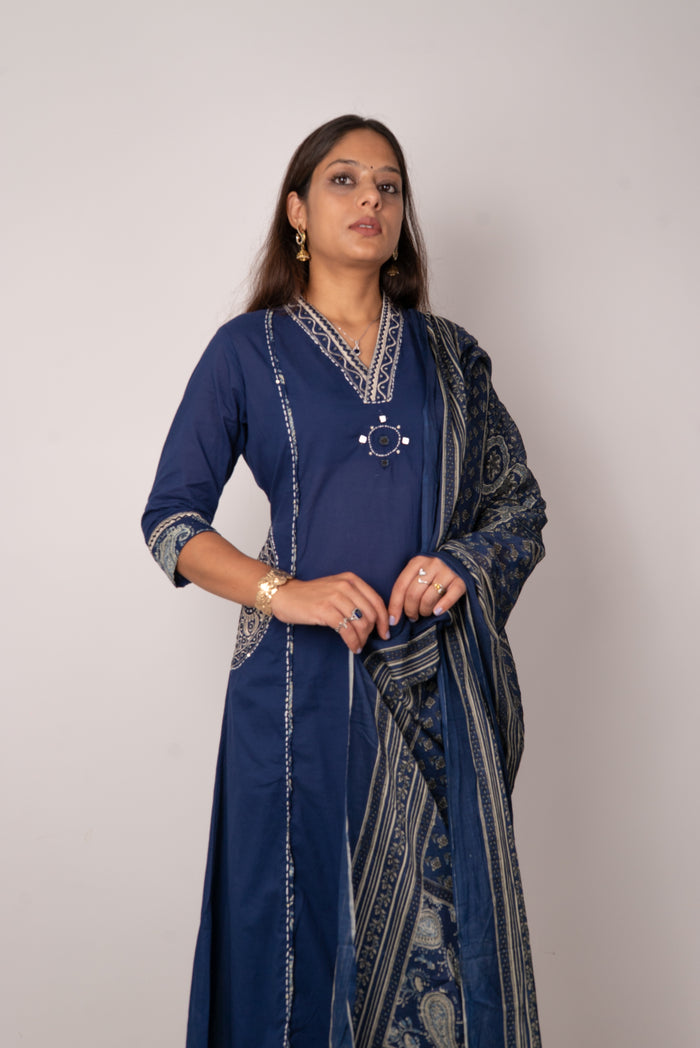 Indigo Kurta Set with Mirror-Work Medallion