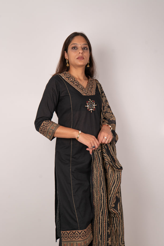 Black Kurta Set with Mirror Medallion &amp; Block Print Dupatta