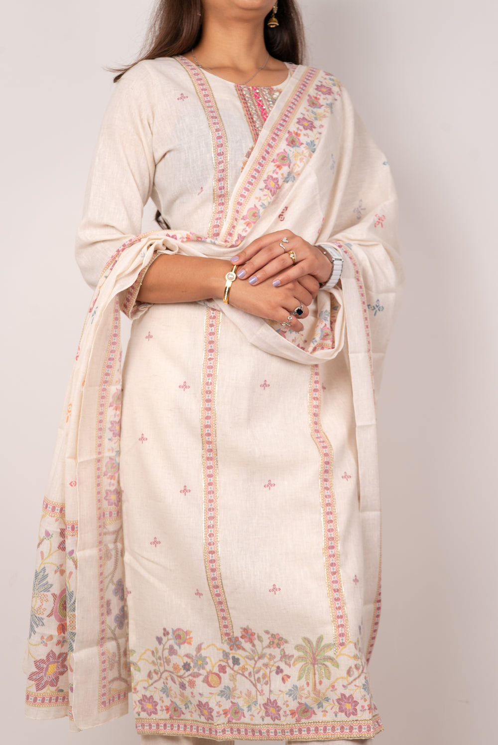 Ivory Kurta Set with Kashmiri Floral Embroidery