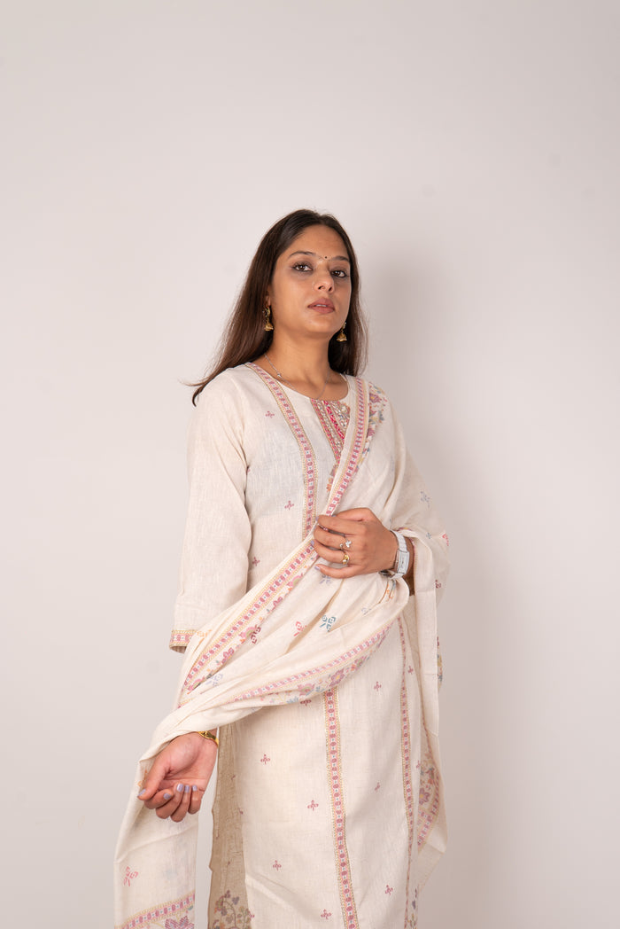 Ivory Kurta Set with Kashmiri Floral Embroidery