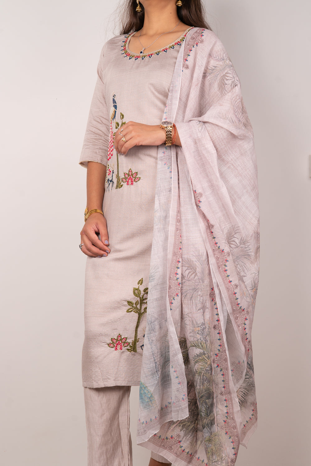 Mauve Kurta Set with Pichwai Peacock Embroidery